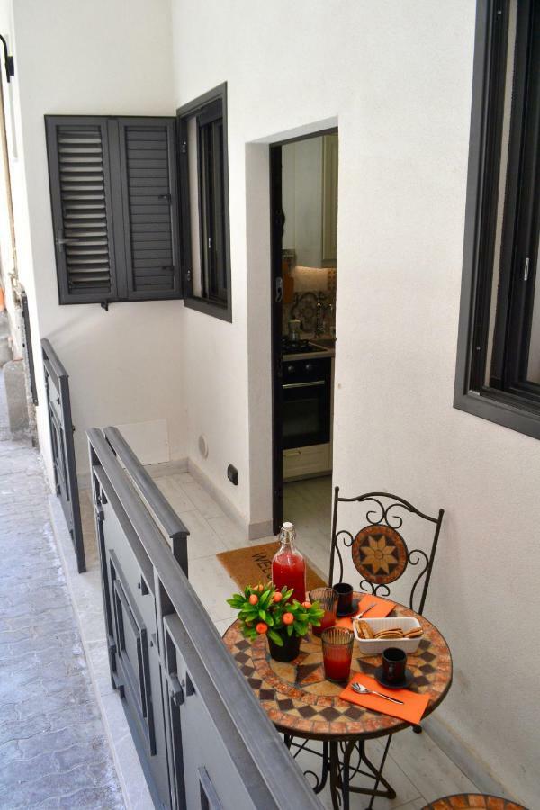 I Pupi - Sicilian Apartment Giardini Naxos Kültér fotó