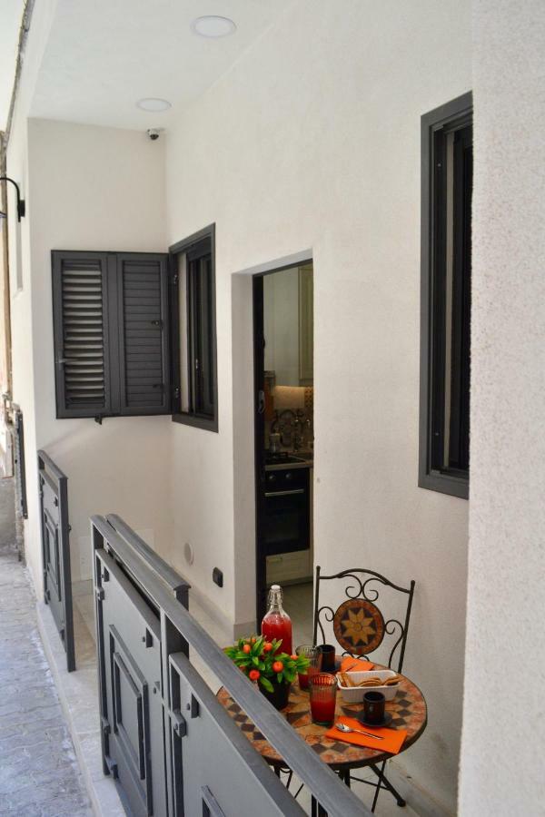 I Pupi - Sicilian Apartment Giardini Naxos Kültér fotó